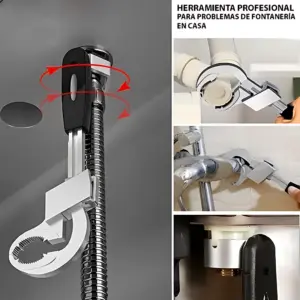 Llave universal multitool con mango negro y cabeza giratoria, mostrando uso en tuberías bajo fregadero y grifería.